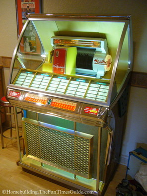1955_Seeburg_Model_100_J.JPG