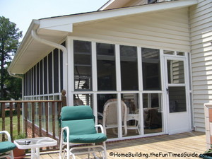My_parents_screened_porch.JPG