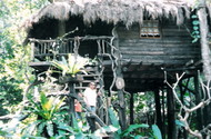 Pakse_Laos_hotel_room.jpg