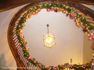Tate_House_grand_staircase_decorated_handrail.JPG