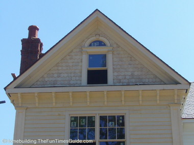 Victorian_fish_scale_siding.JPG