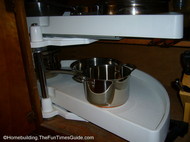 blind_corner_kitchen_cabinet_sliding_shelf.JPG