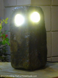 stone_owl_exterior_led_light.JPG