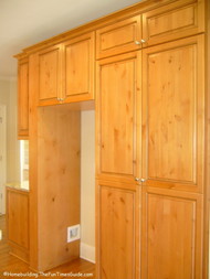 walk-in_hidden_pantry2.JPG