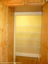 walk-in_hidden_pantry3.JPG