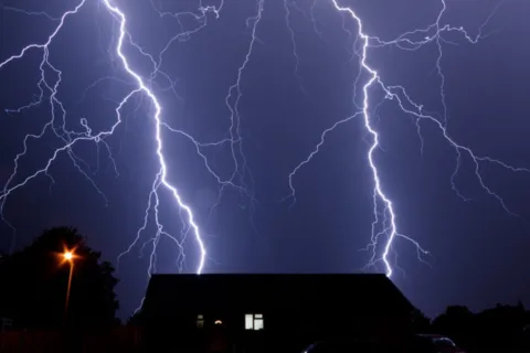 home-lightning-protection-system
