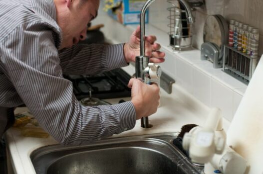 fix broken kitchen sink sprayer