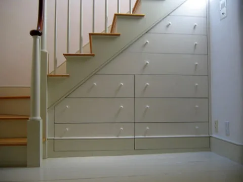 storage-under-stairs